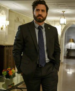 Detective Joe Mendoza The Undoing Edgar Ramírez Blazer