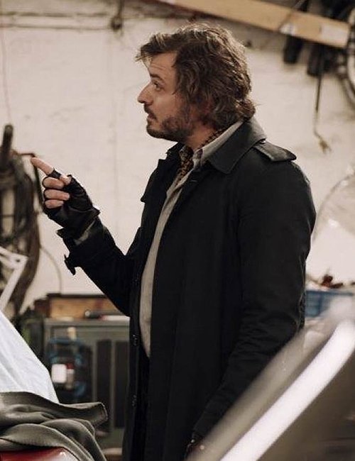 Xavier Holzapfel The Bedfellow Coat